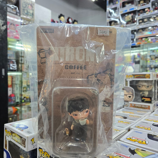 ON HAND Hirono Barista Figure
