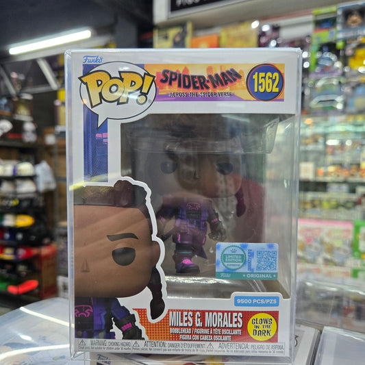 ON HAND Miles Morales GITD LE 9500 Exclusive Funko Pop!